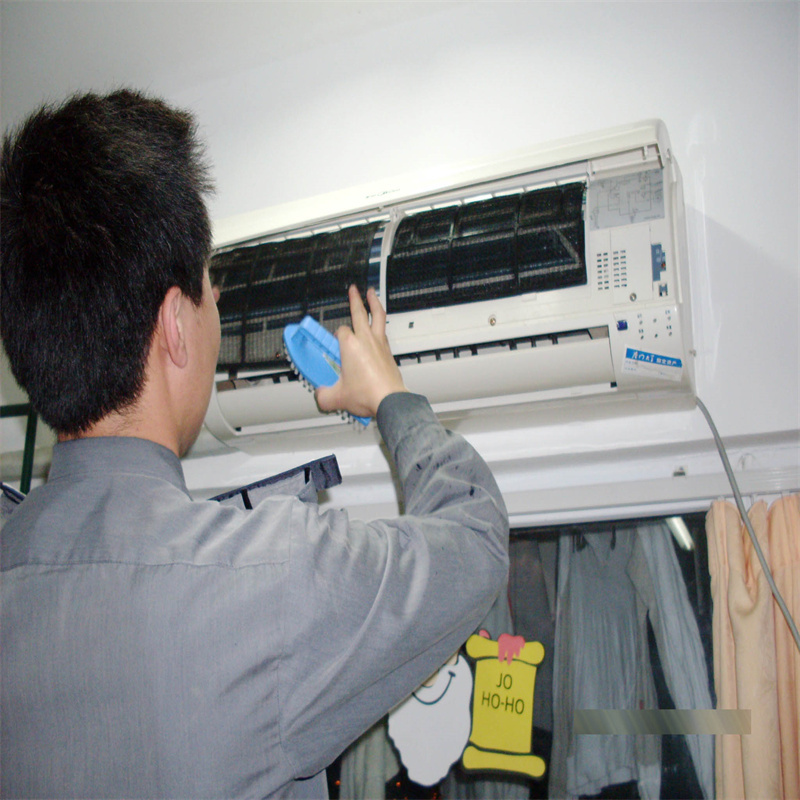 深圳布吉木棉湾别墅空调从里面漏水维修